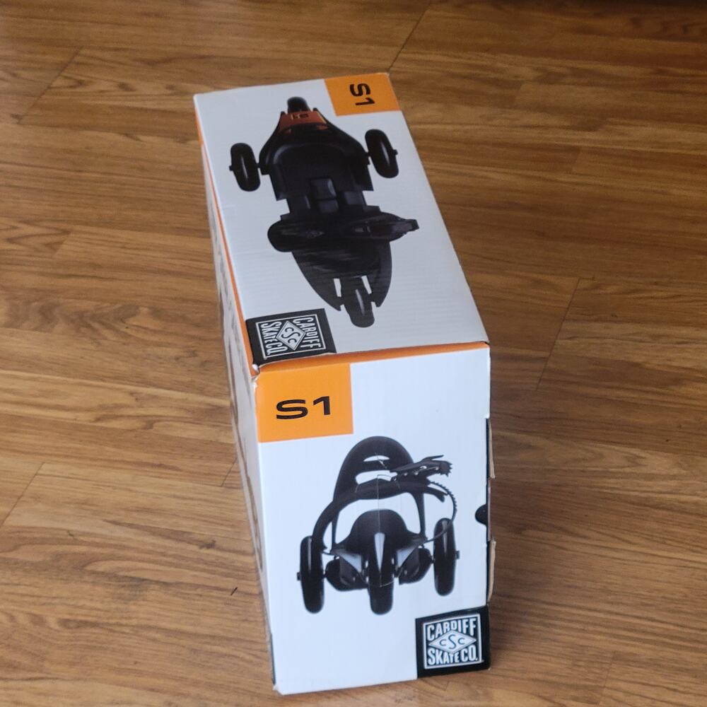 Cardiff Skate Co. Model S1 Adjustable Skates for Men and Women skating New - Picture 2 of 10